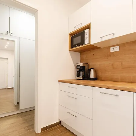 Old Bridge Apartment
